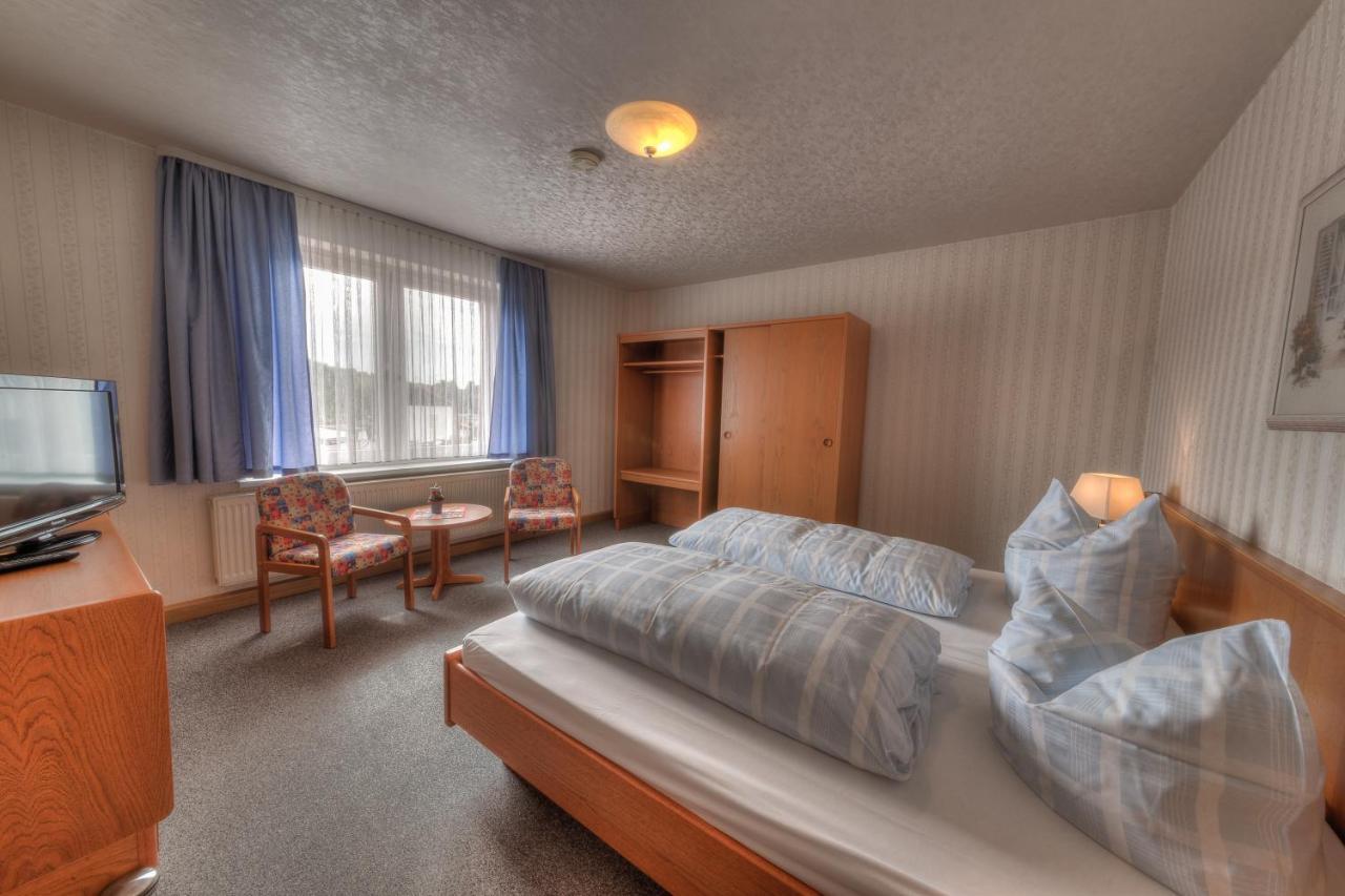 Hotel - Pension & Gaststaette "Alter Koenig" Hettstedt Zewnętrze zdjęcie